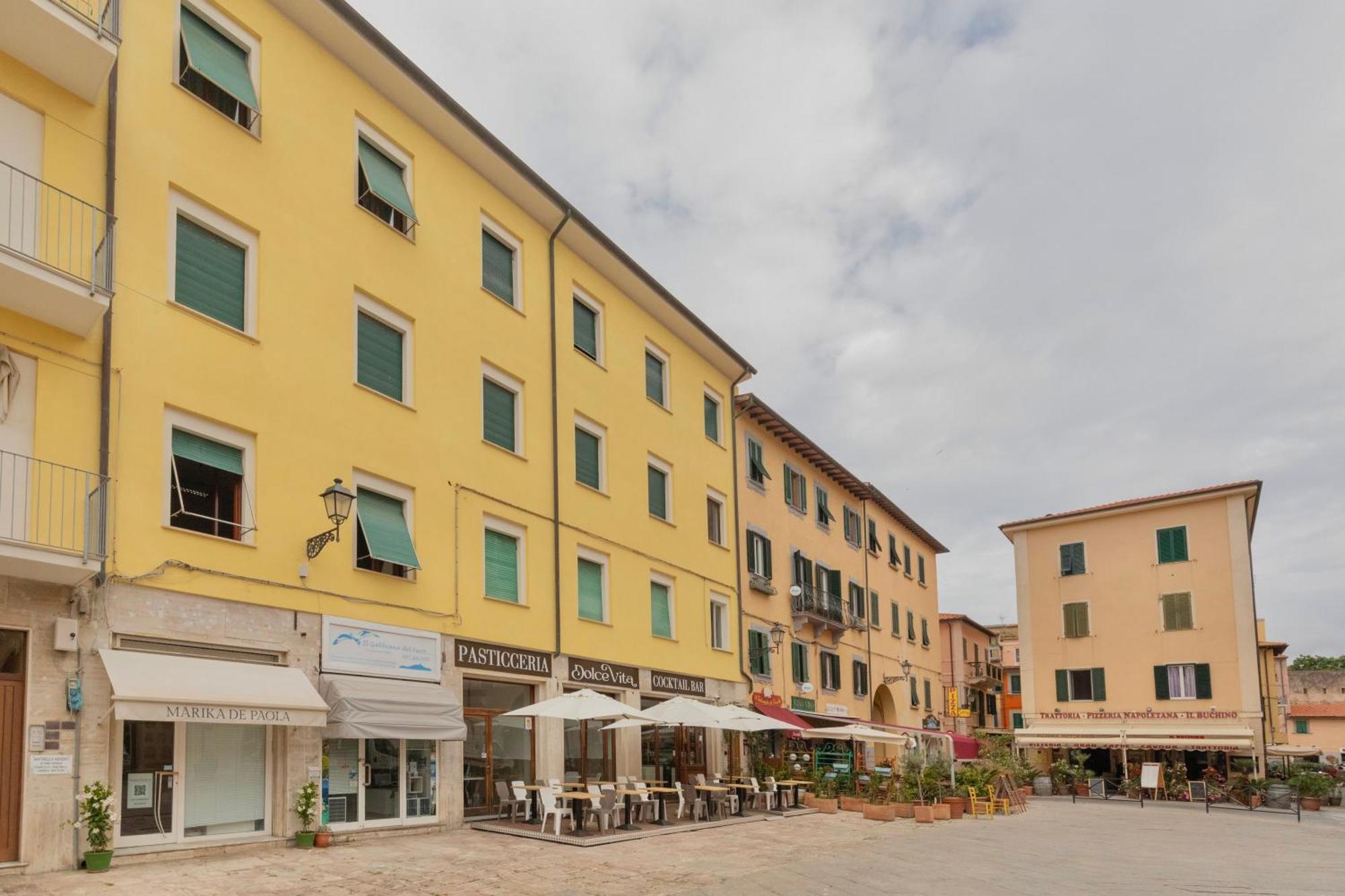 Residenza Cavour Portoferraio City Center Luaran gambar
