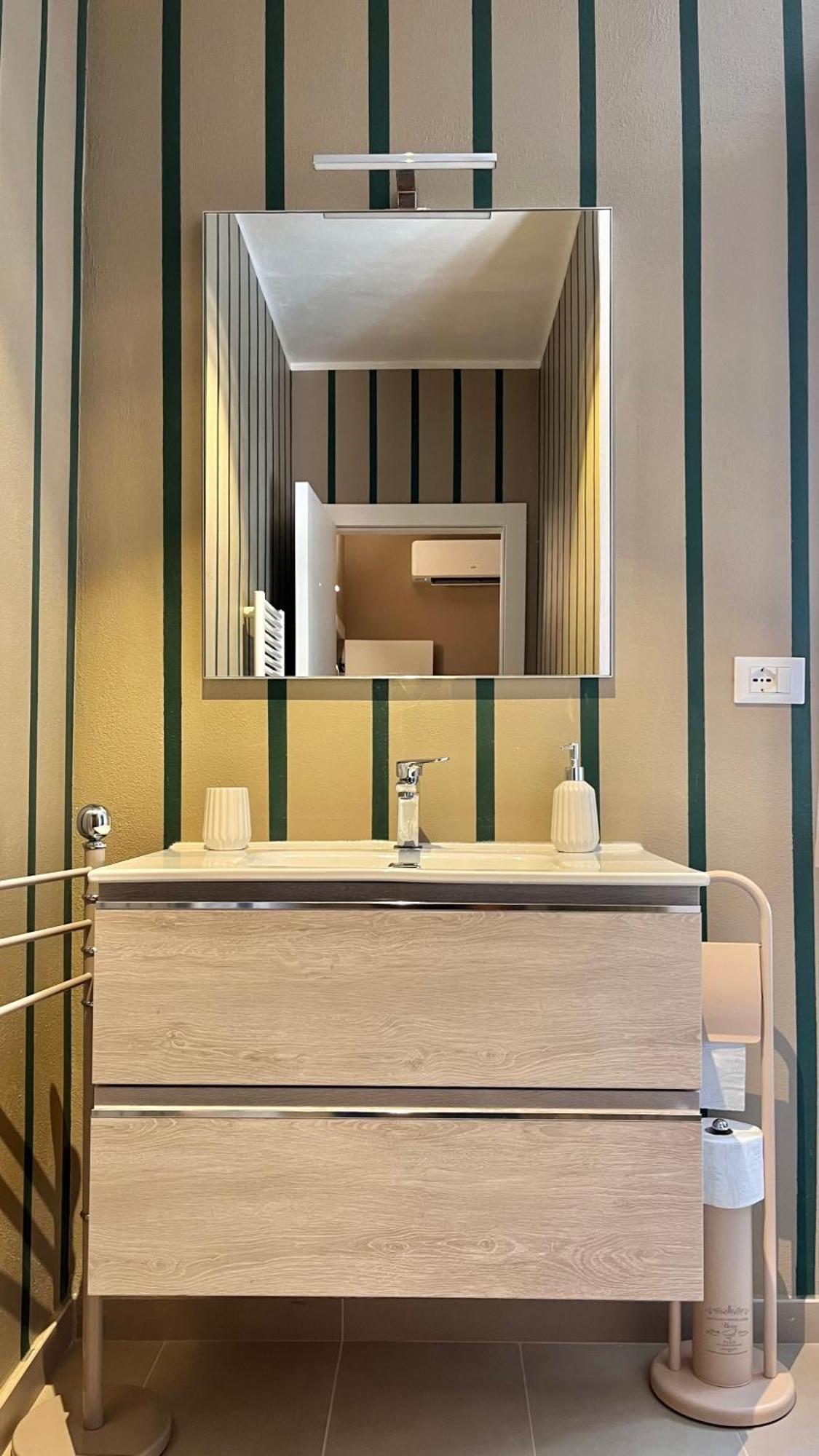 Residenza Cavour Portoferraio City Center Luaran gambar